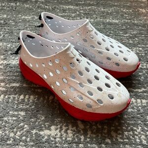 Kane athletic recovery shoes limited edition “never satisfied”